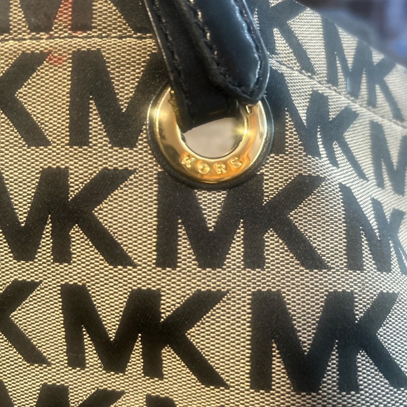 Michael Kors Brown Monogram Tote Handbag - Picture 2 of 12